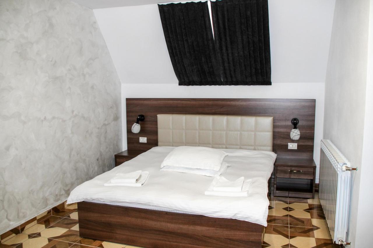 Hotel Corina Борша Екстер'єр фото
